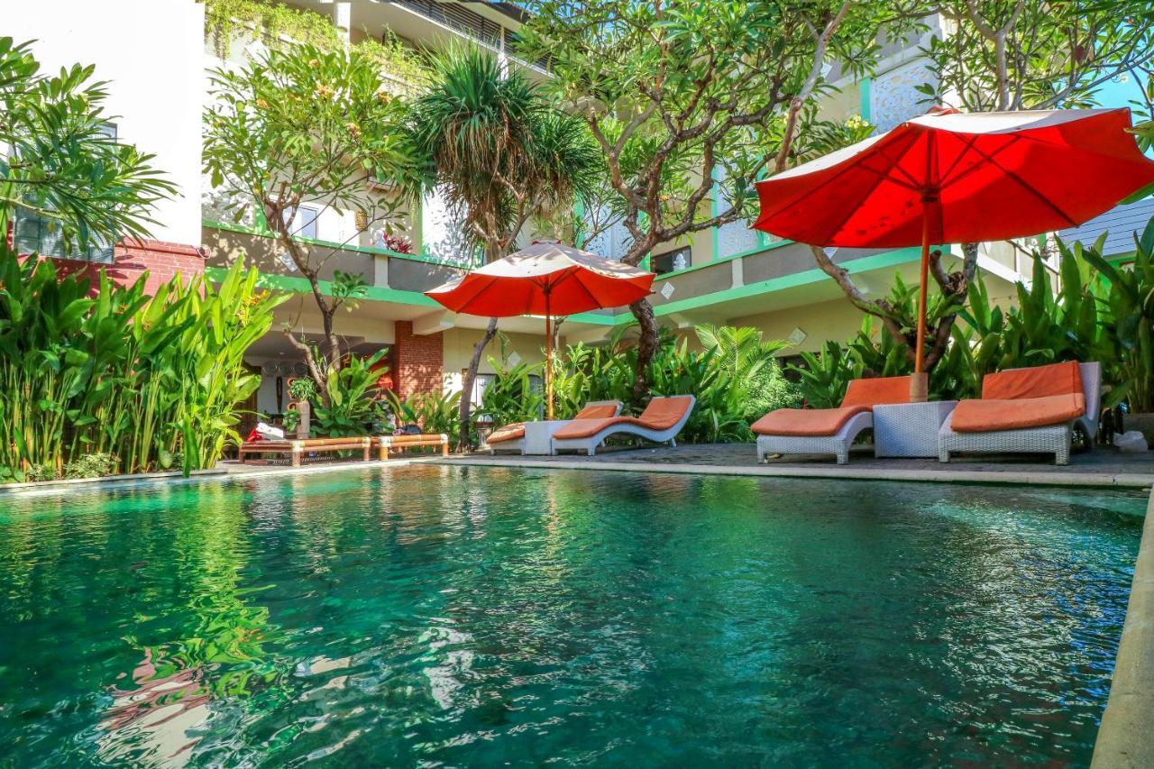 Capital O 1666 Grand Pudjawan Hotel Near Kuta Beach Eksteriør billede